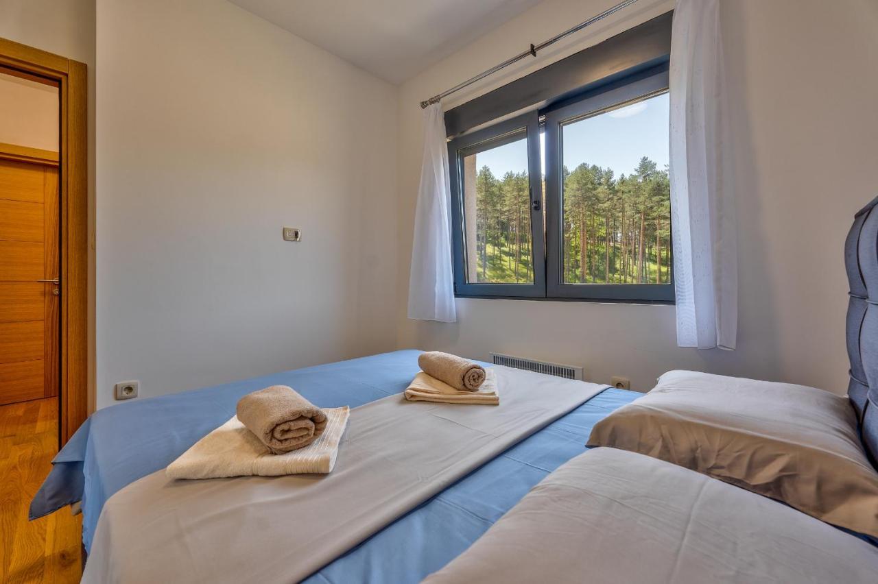 Vila Pekovic Green, Pine Trees View 2 Bedrooms Apartment Златибор Екстер'єр фото